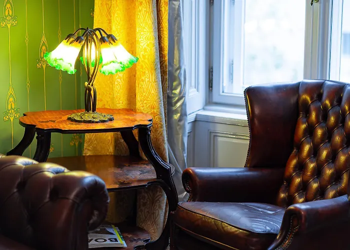 Luxury Art Nouveau Apartment Next To Parliament Building