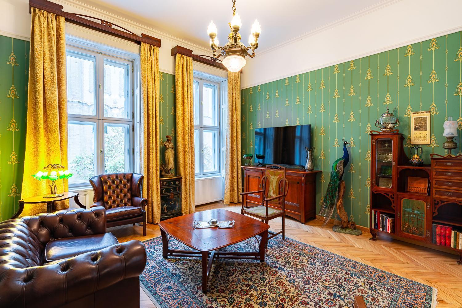 Apartment Luxury Art Nouveau Next To Parliament Building *